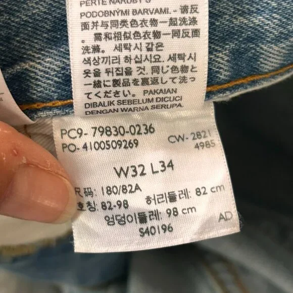 LEVI'S 501 93' straight Jeans Original Button Fly 36X30 light wash distressed - Picture 5 of 8